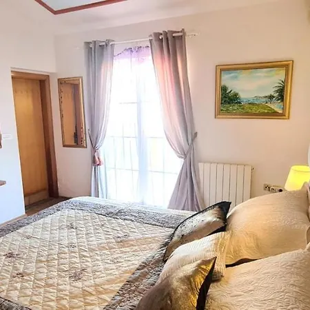 Avalena Penthouse * زادار