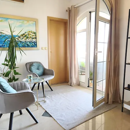 Avalena Penthouse شقة زادار
