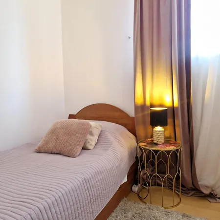 Avalena Penthouse شقة
