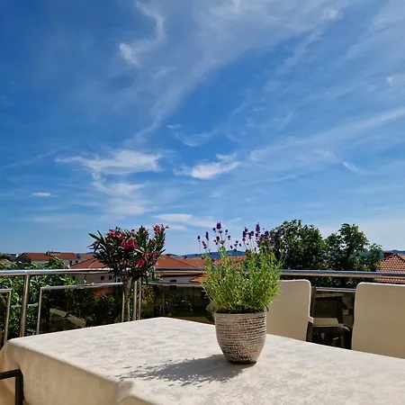 Avalena Penthouse Apartment *