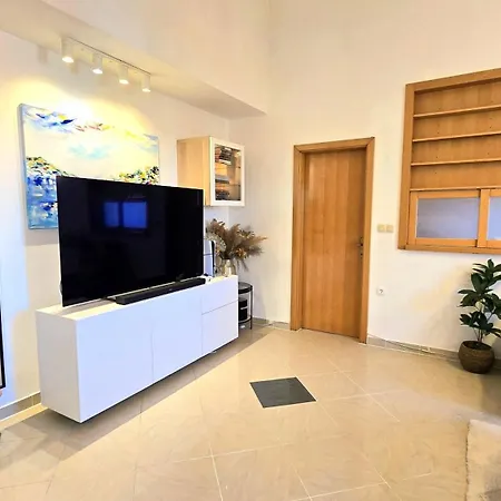 Avalena Penthouse Apartment