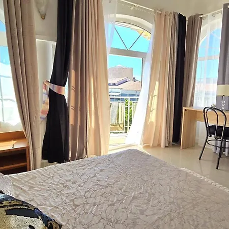 Avalena Penthouse Apartment *